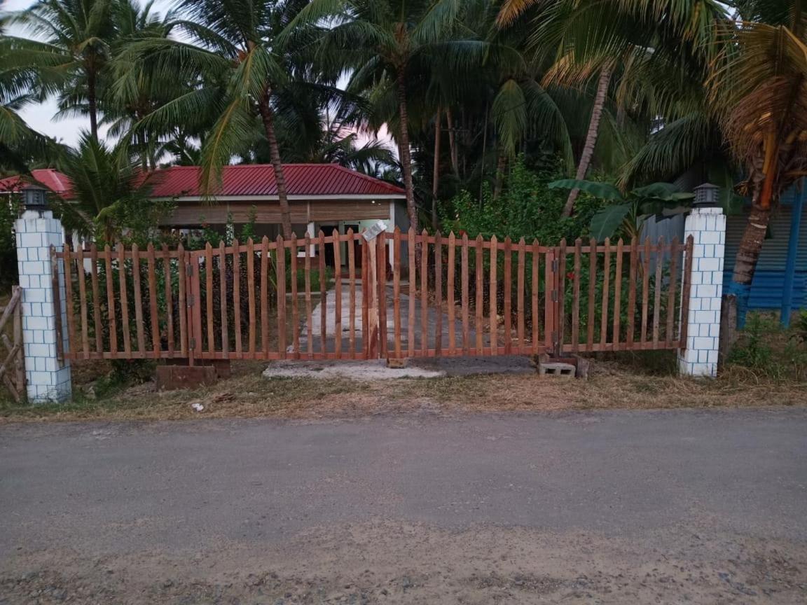Hotel Exotica Squares Lakshmanpur Exterior foto