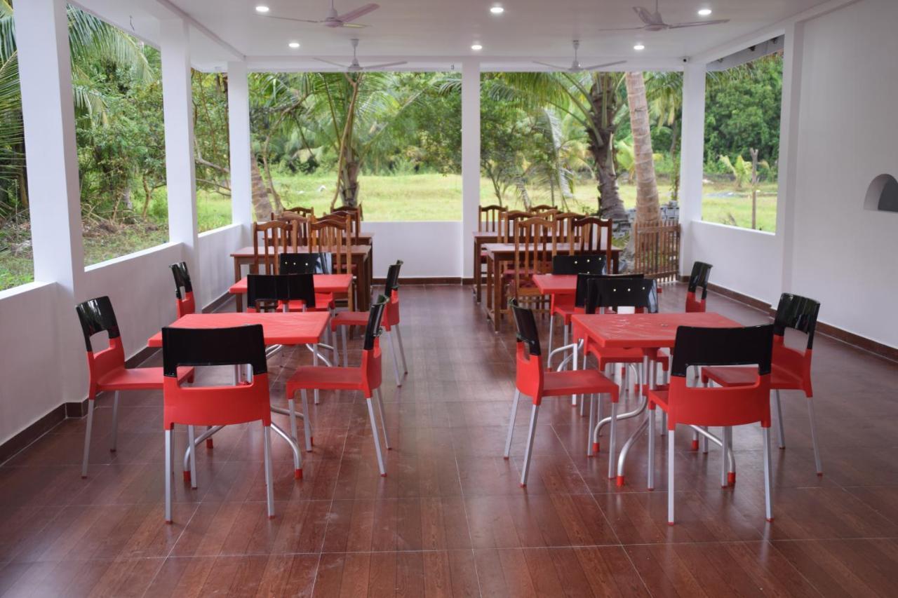 Hotel Exotica Squares Lakshmanpur Exterior foto